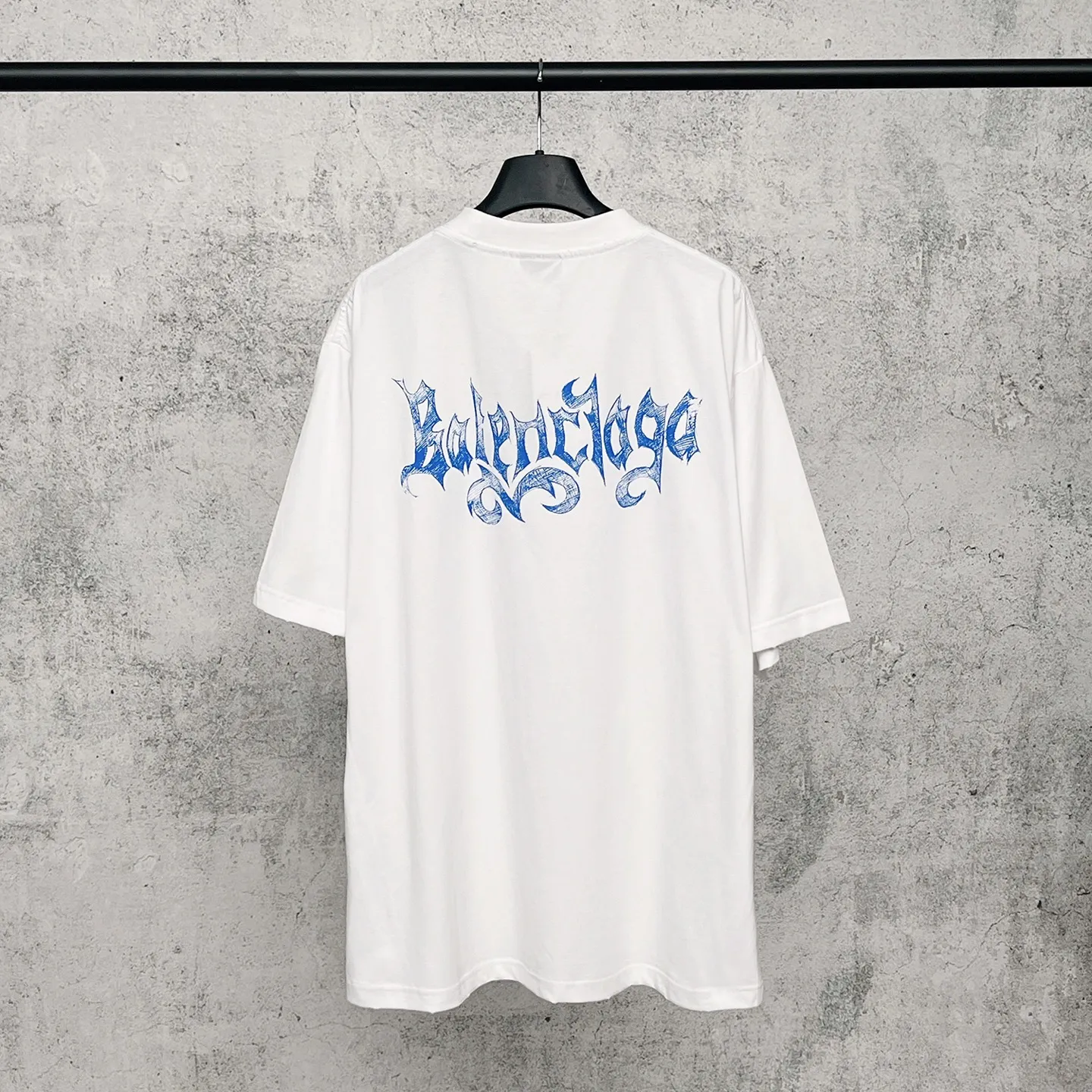 【 . Quality】BALENCI*GA/ .SS 26 New Arrival 。 Balenclag* T 。 . Authentic ， 。 ZP 。 260 ， . ， ， 。 。 ， 。 OS . Same Style ：BL 263778 ：Black，White Size：XS S M L